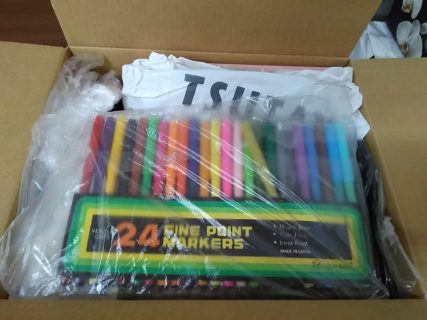 文房具や古着などをお送り頂きました♪