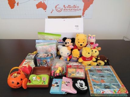 おもちゃやぬいぐるみなどをお送り頂きました♪