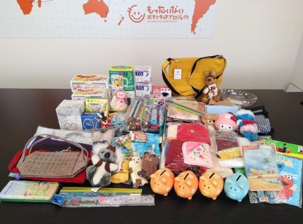 文房具、雑貨などをお送り頂きました♪