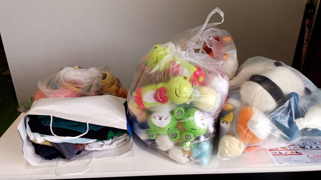 雑貨やぬいぐるみなどをお持ち込み頂きました もったいないボランティアプロジェクト